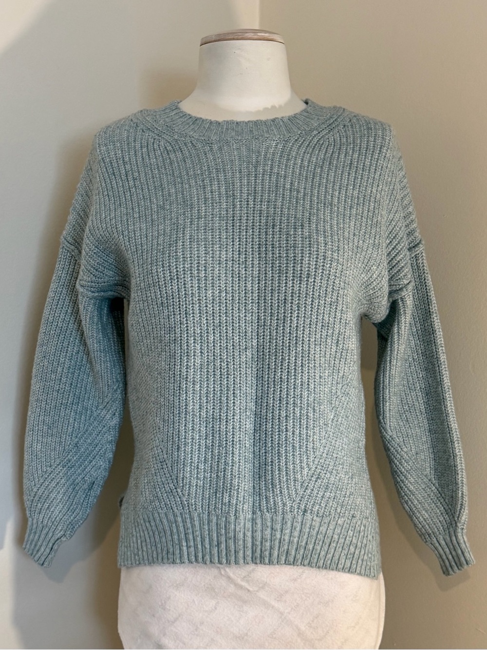American Eagle Light Blue Ribbed Crewneck Sweater